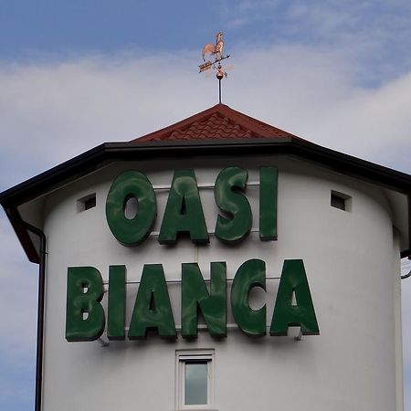 Oasi Bianca Hotel Pomposa Exterior photo